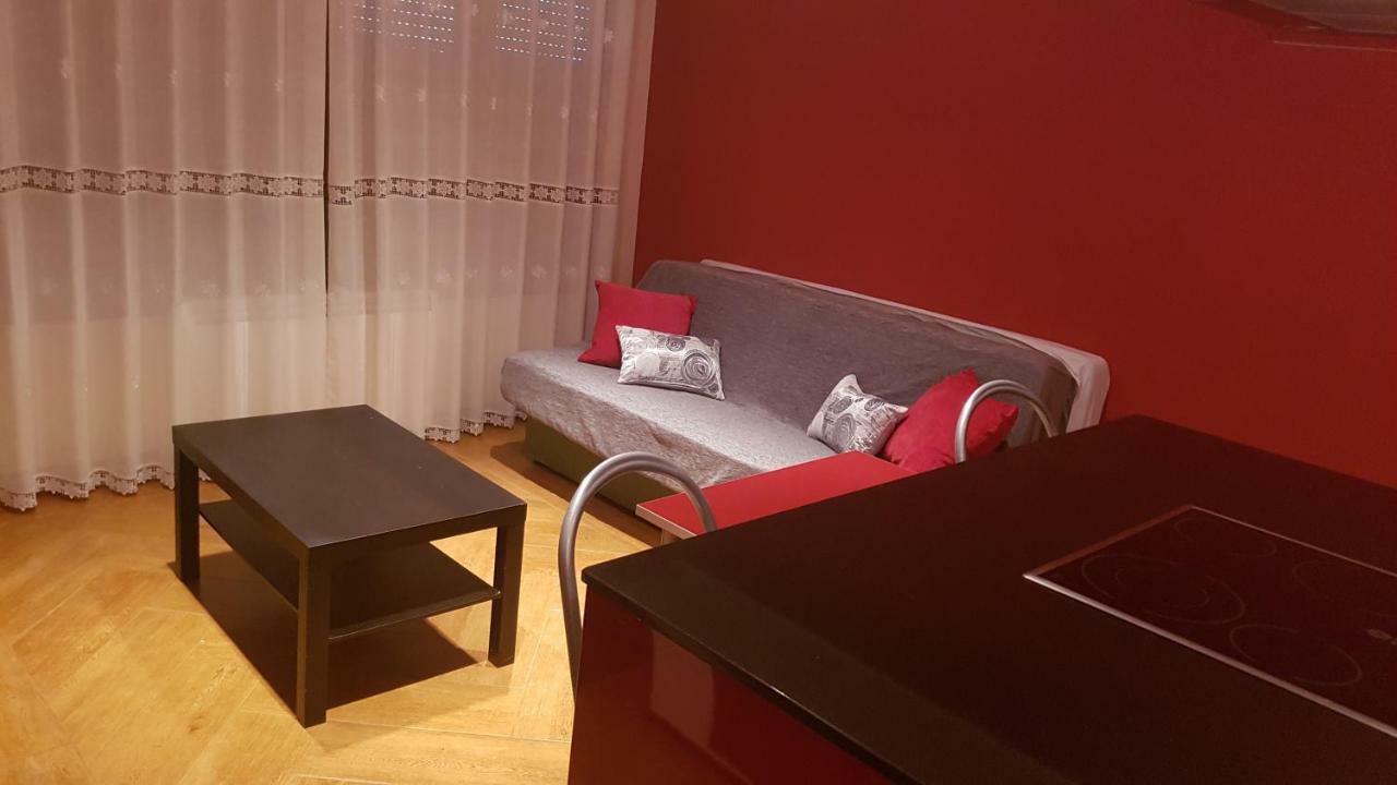 Apartamentos La Guertina Cangas de Onis Exterior photo